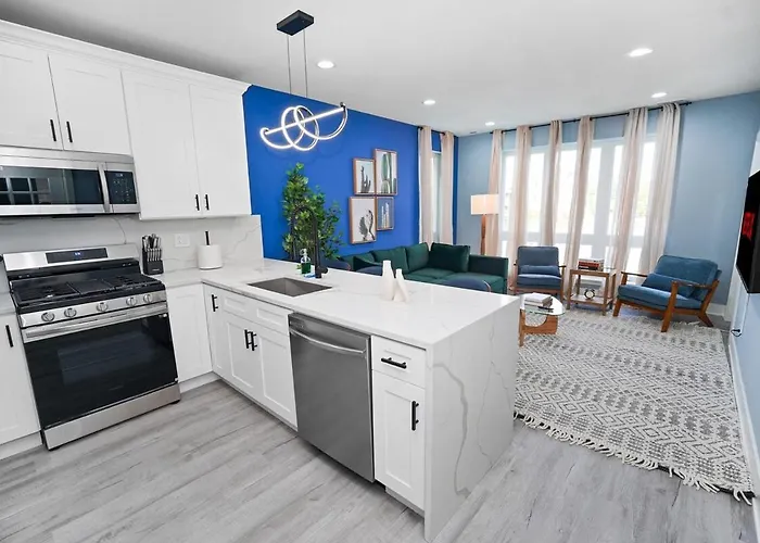 Spacious 3br Near Downtown, Of Illinois & Medical District * Chicago